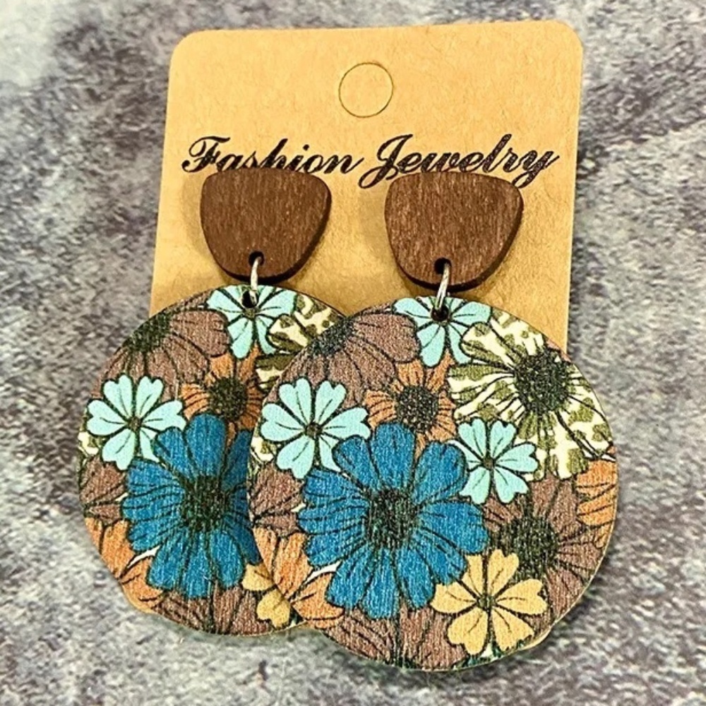 *ARIADNE* Brown x Floral Wood Boho Fashion Earrings